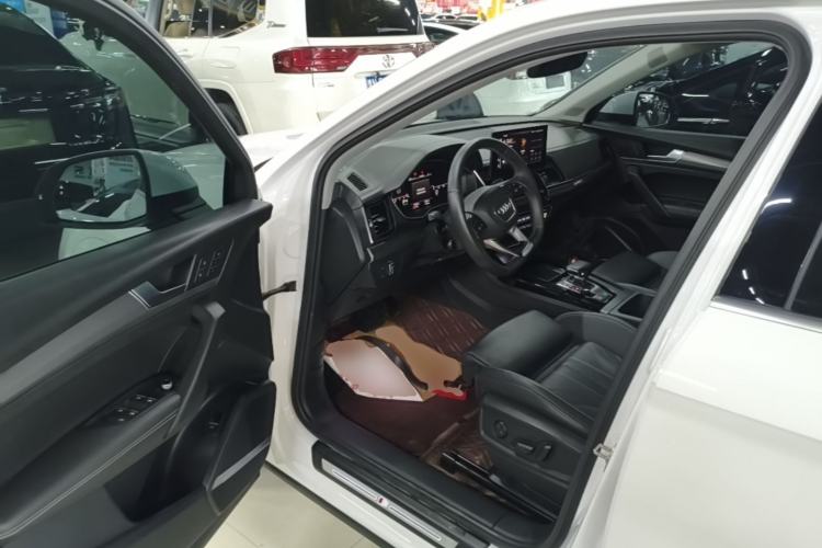 Used Audi Q5L 2022 45T Luxury Dynamic Model Driver Seat