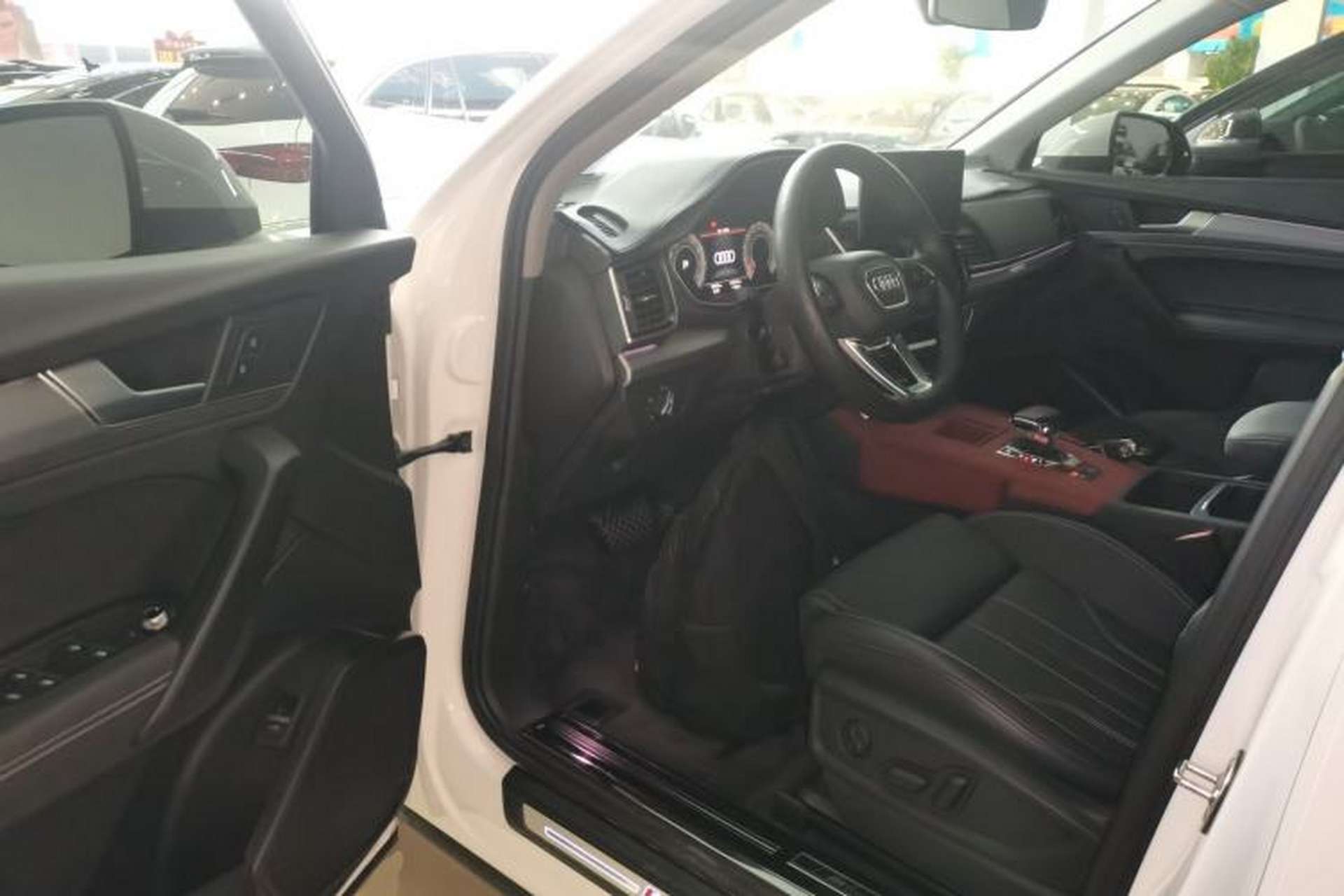 Used Audi Q5L 2022 40T Fashionable and Dynamic Model Driver Seat