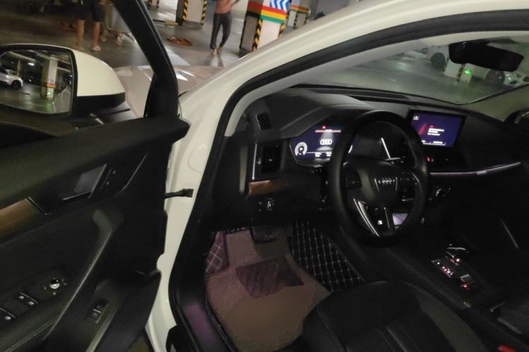 Used Audi Q5L 2022 40T Luxury Elegant Model Driver Seat