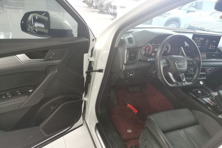 Used Audi Q5L 2022 40T Fashionable and Dynamic Model Driver Seat