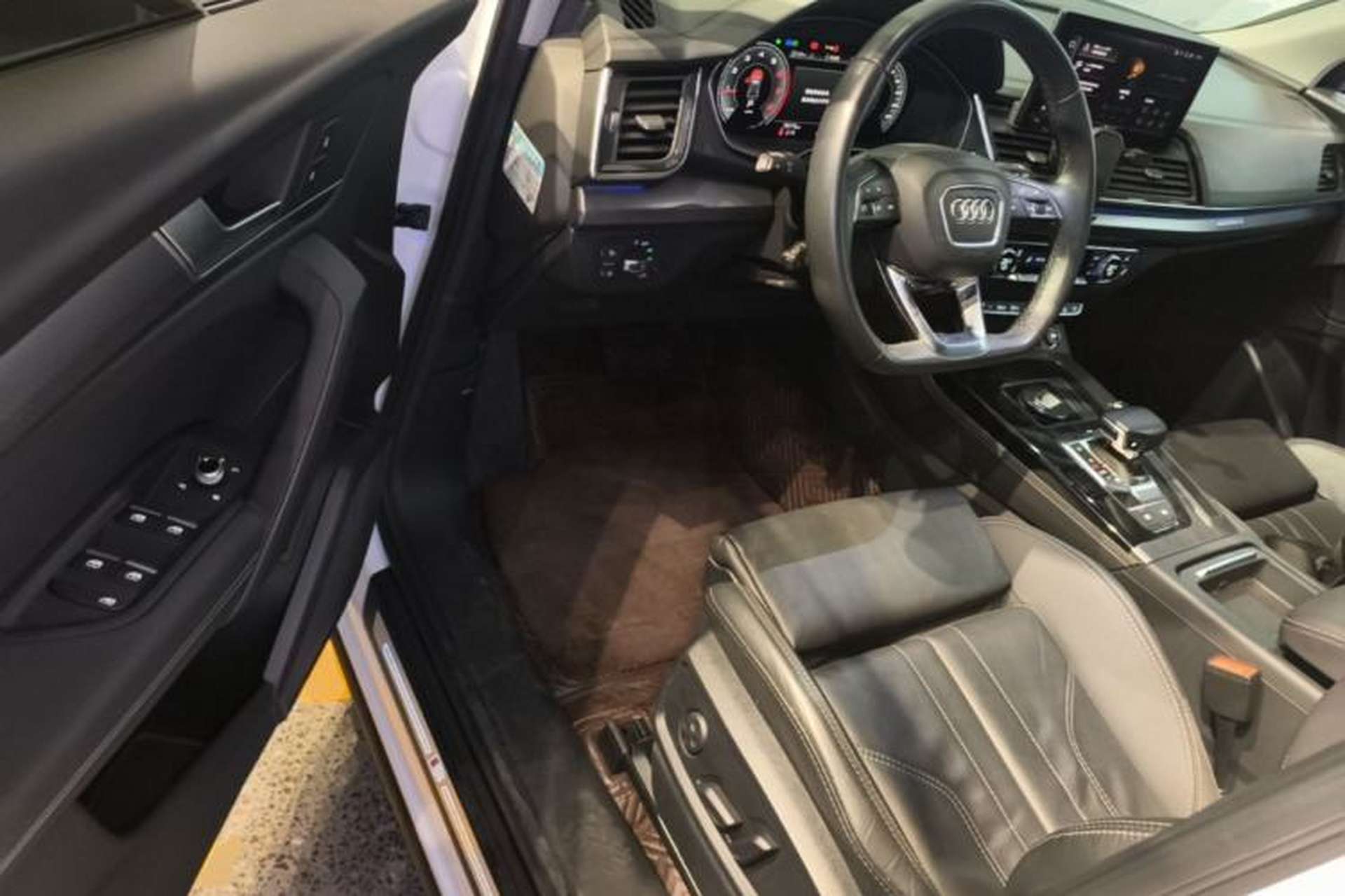 Used Audi Q5L 2022 Updated 40T Luxury Dynamic Edition Driver Seat