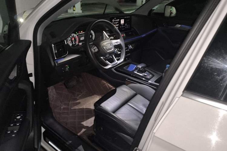 Used Audi Q5L 2022 40T Luxury Dynamic Model Driver Seat