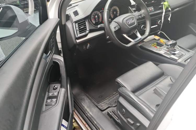 Used Audi Q5L 2022 Updated 45T Luxury Dynamic Version Driver Seat