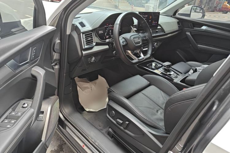 Used Audi Q5L 2022 Updated 40T Luxury Dynamic Edition Driver Seat