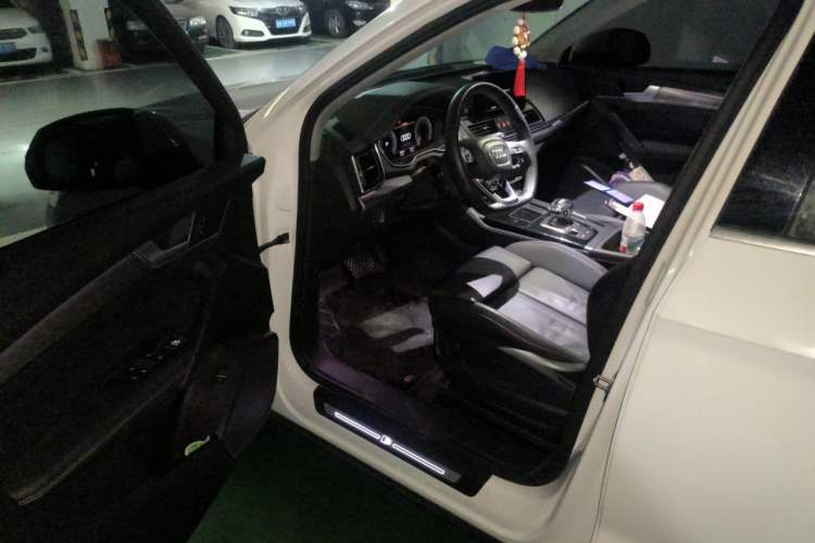Used Audi Q5L 2022 40T Luxury Dynamic Model Driver Seat
