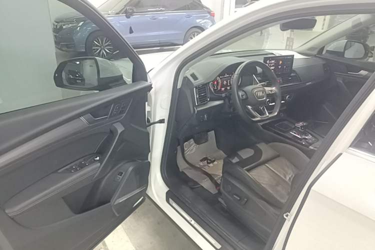 Used Audi Q5L 2022 45T Luxury Dynamic Model Driver Seat