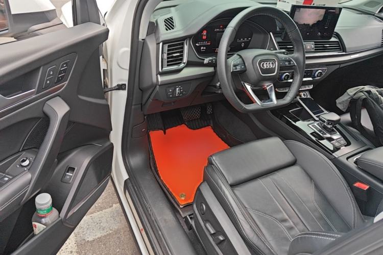 Used Audi Q5L 2022 Updated Version 45T Luxury Prestige Edition Driver Seat