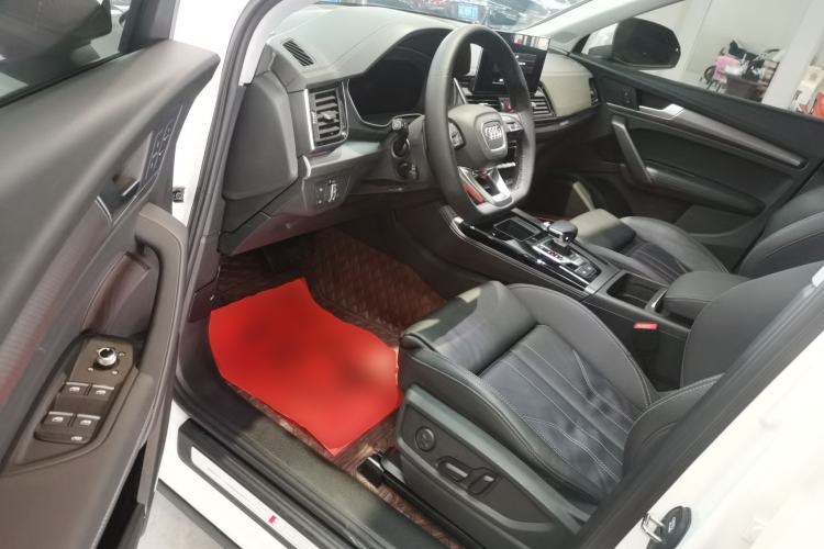 Used Audi Q5L 2022 45T Luxury Dynamic Model Driver Seat