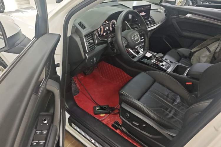 Used Audi Q5L 2022 Updated 40T Luxury Dynamic Edition Driver Seat