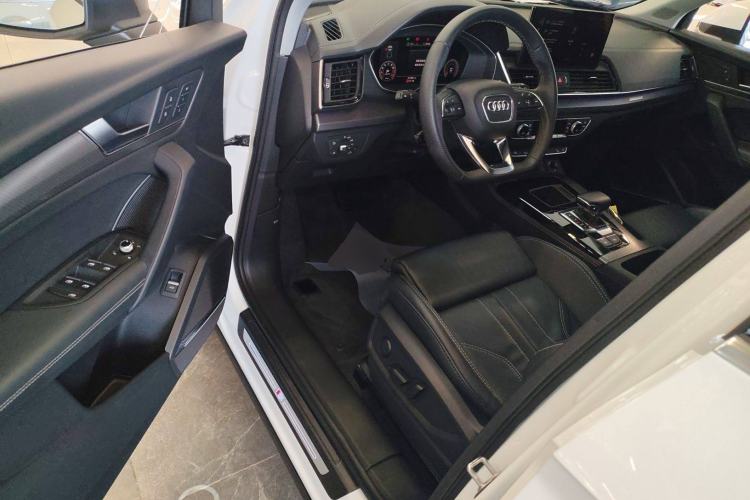 Used Audi Q5L 2022 Updated 45T Luxury Dynamic Version Driver Seat
