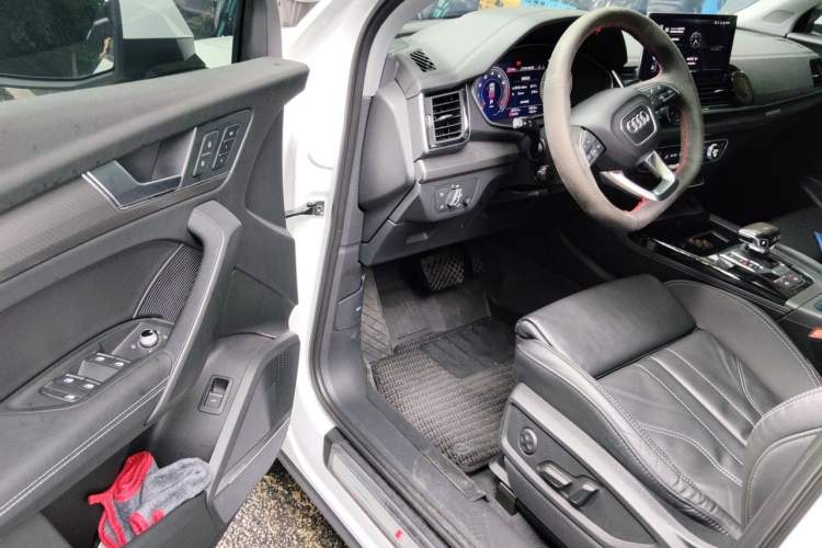 Used Audi Q5L 2022 45T Luxury Dynamic Model Driver Seat