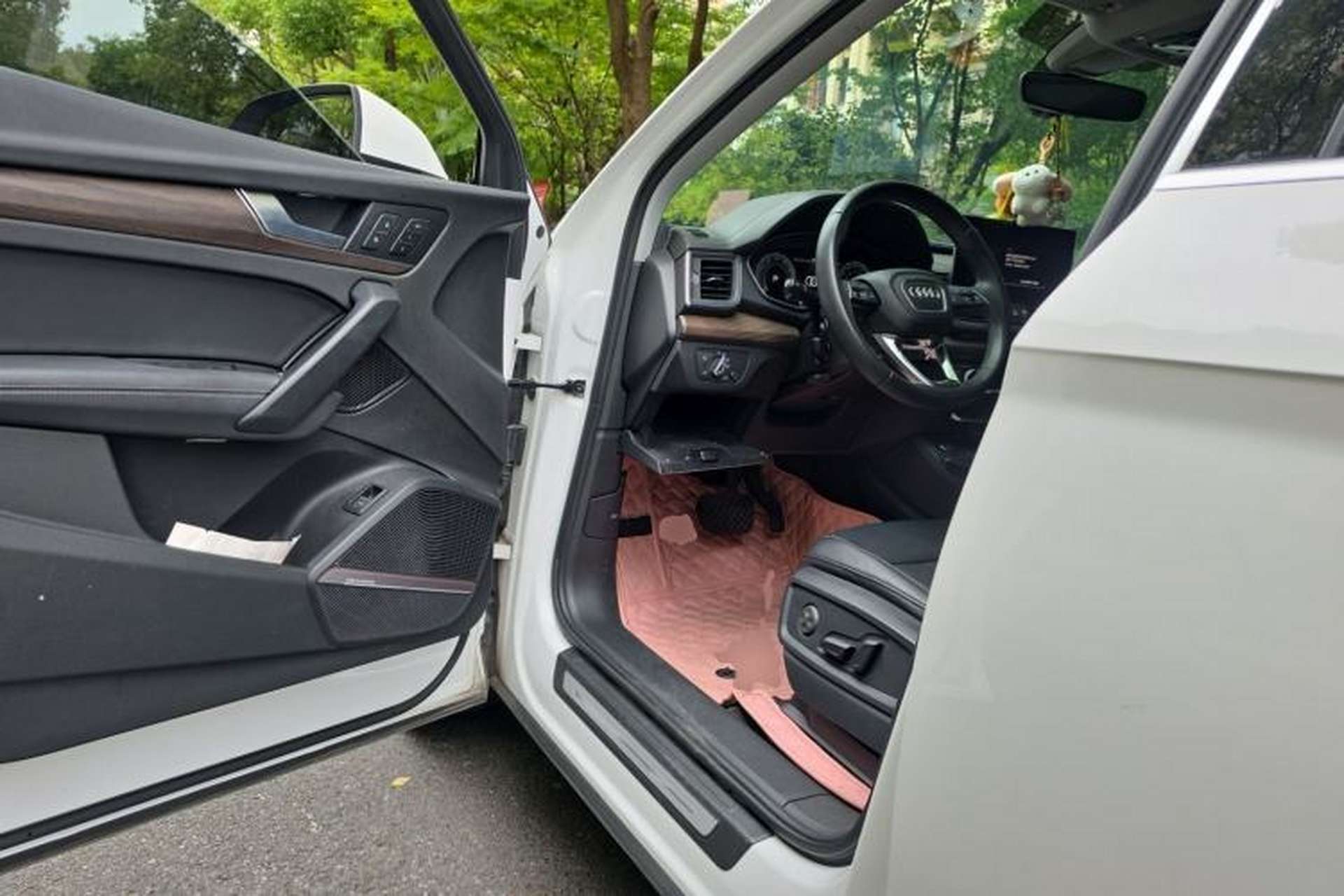Used Audi Q5L 2022 45T Luxury Elegant Model Driver Seat