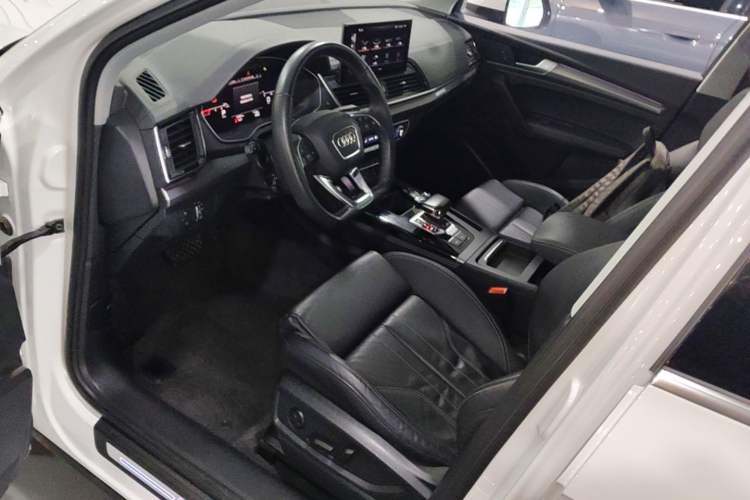Used Audi Q5L 2022 40T Luxury Dynamic Model Driver Seat