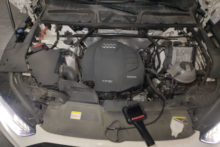 Used Audi Q5L 2022 Updated 45T Prestige Dynamic Edition Engine Bay