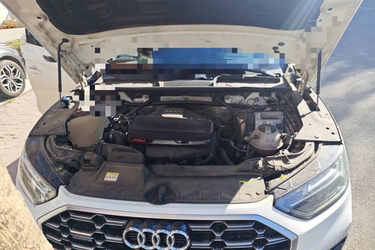 Used Audi Q5L 2022 Updated 40T Luxury Dynamic Edition Engine Bay