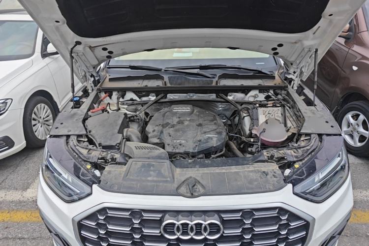 Used Audi Q5L 2022 Updated Version 45T Luxury Prestige Edition Engine Bay