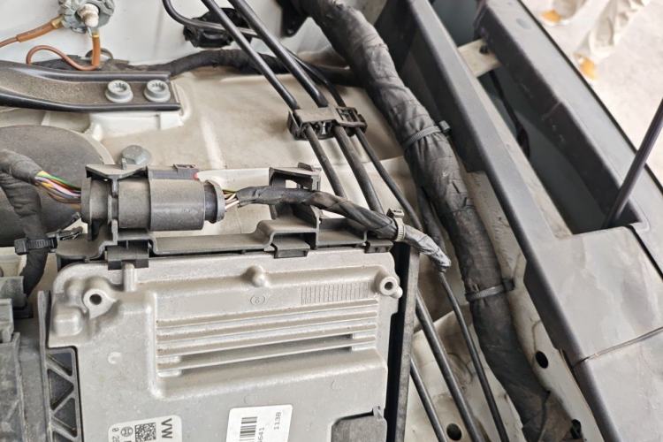 Used Audi Q5L 2022 Updated 40T Luxury Dynamic Edition Engine Bay Left