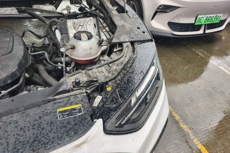Used Audi Q5L 2022 Updated 45T Luxury Dynamic Version Engine Bay Left