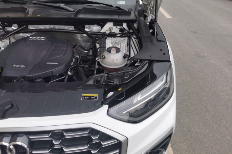 Used Audi Q5L 2022 Updated 45T Luxury Dynamic Version Engine Bay Left