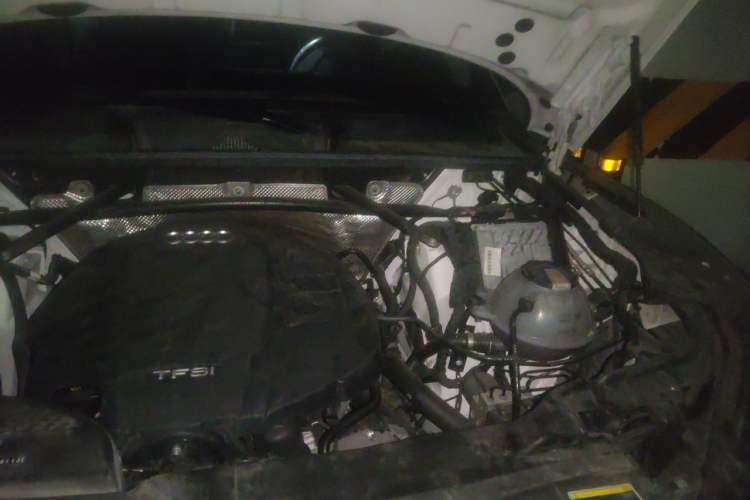 Used Audi Q5L 2022 Updated 45T Prestige Dynamic Edition Engine Bay Left