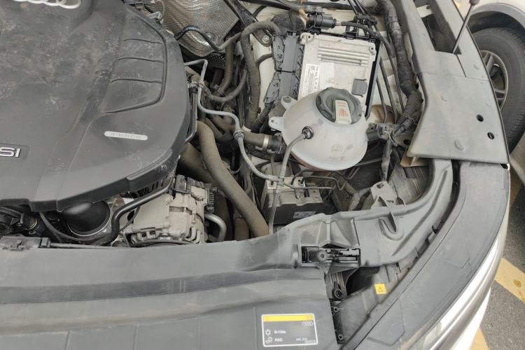 Used Audi Q5L 2022 40T Fashionable and Dynamic Model Engine Bay Left