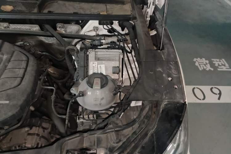Used Audi Q5L 2022 Updated 40T Luxury Dynamic Edition Engine Bay Left