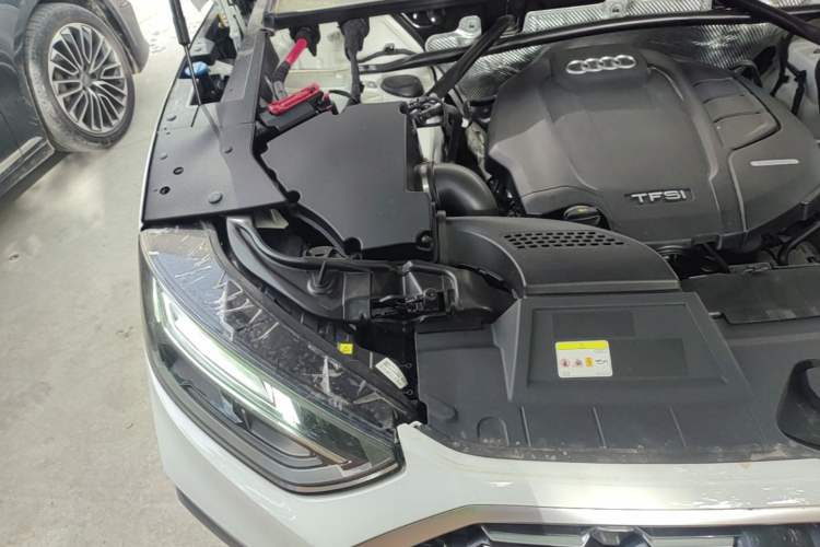Used Audi Q5L 2022 45T Luxury Dynamic Model Engine Bay Right