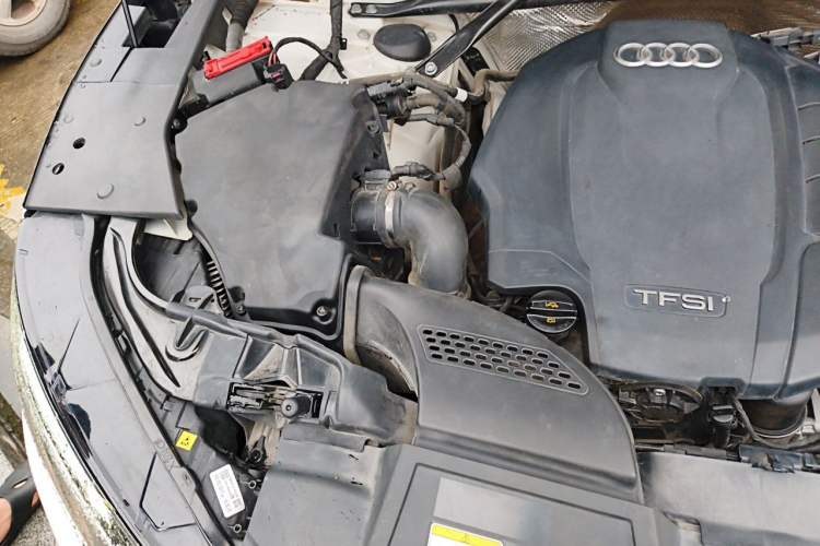 Used Audi Q5L 2022 40T Luxury Dynamic Model Engine Bay Right