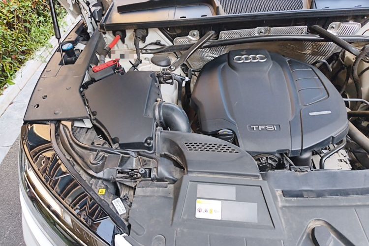 Used Audi Q5L 2022 45T Luxury Dynamic Model Engine Bay Right