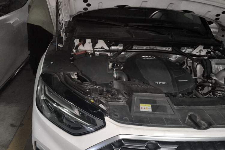 Used Audi Q5L 2022 40T Luxury Dynamic Model Engine Bay Right