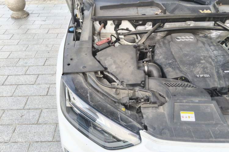 Used Audi Q5L 2022 40T Luxury Dynamic Model Engine Bay Right