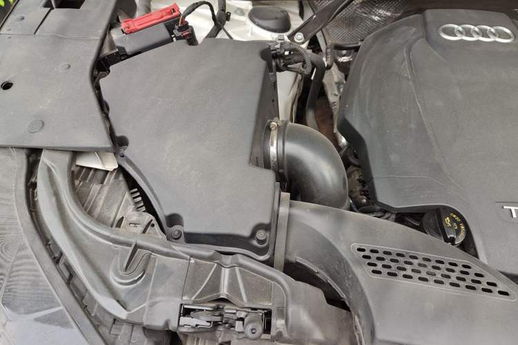 Used Audi Q5L 2022 Updated Version 45T Luxury Prestige Edition Engine Bay Right
