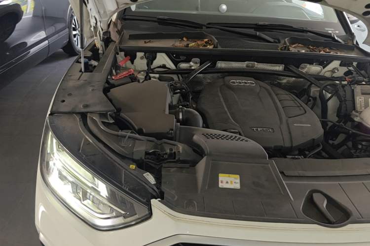 Used Audi Q5L 2022 40T Luxury Dynamic Model Engine Bay Right