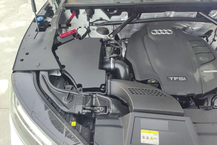 Used Audi Q5L 2022 Updated 40T Luxury Dynamic Edition Engine Bay Right