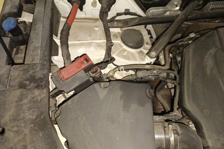 Used Audi Q5L 2022 40T Fashionable and Elegant Model Engine Bay Right