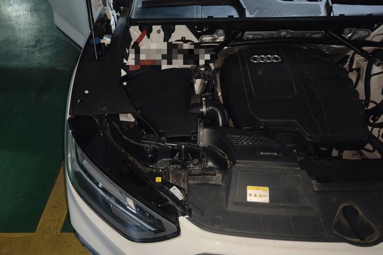 Used Audi Q5L 2022 Updated Version 40T Luxury Elegant Edition Engine Bay Right