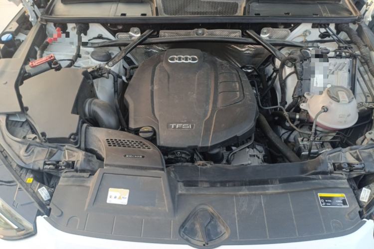 Used Audi Q5L 2022 Updated 45T Luxury Dynamic Version Engine Bay