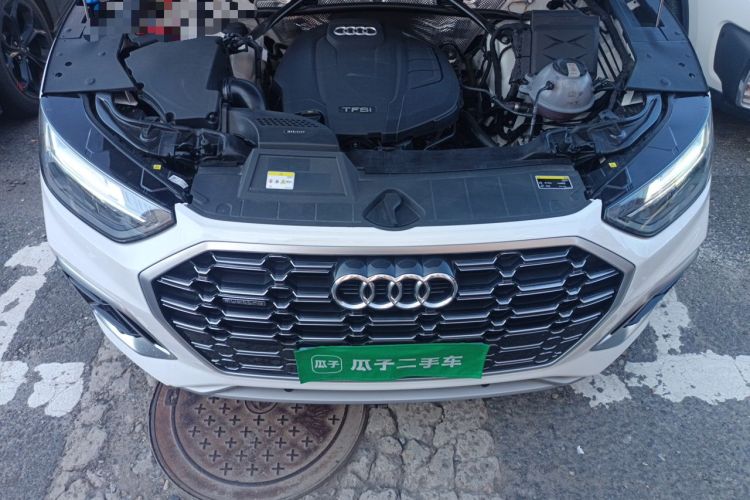 Used Audi Q5L 2022 Updated 45T Luxury Dynamic Version Engine Bay