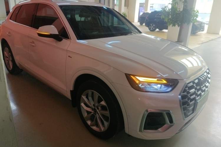 Used Audi Q5L 2022 40T Luxury Dynamic Model Exterior 2