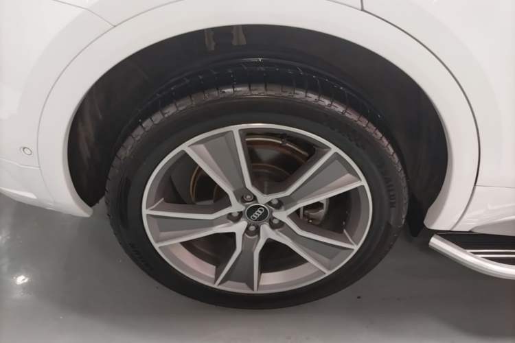 Used Audi Q5L 2022 Updated 45T Luxury Dynamic Version Exterior 2
