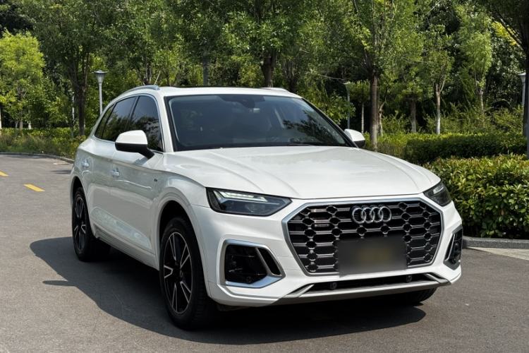 Used Audi Q5L 2022 40T Fashionable and Dynamic Model Exterior 2