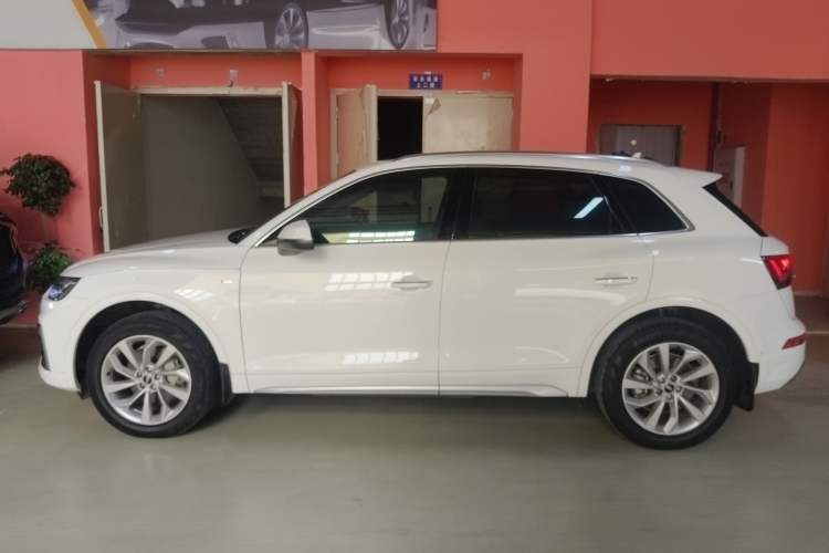 Used Audi Q5L 2022 40T Luxury Dynamic Model Exterior 3