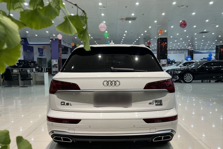 Used Audi Q5L 2022 40T Fashionable and Dynamic Model Exterior 4
