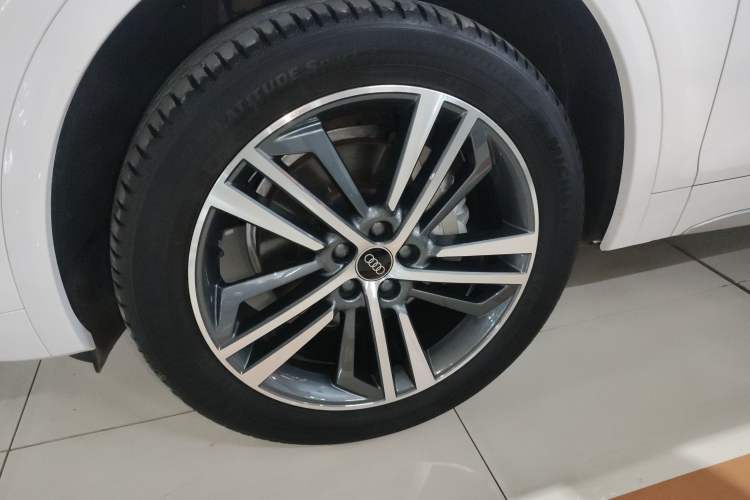 Used Audi Q5L 2022 Updated 40T Luxury Dynamic Edition Exterior 4