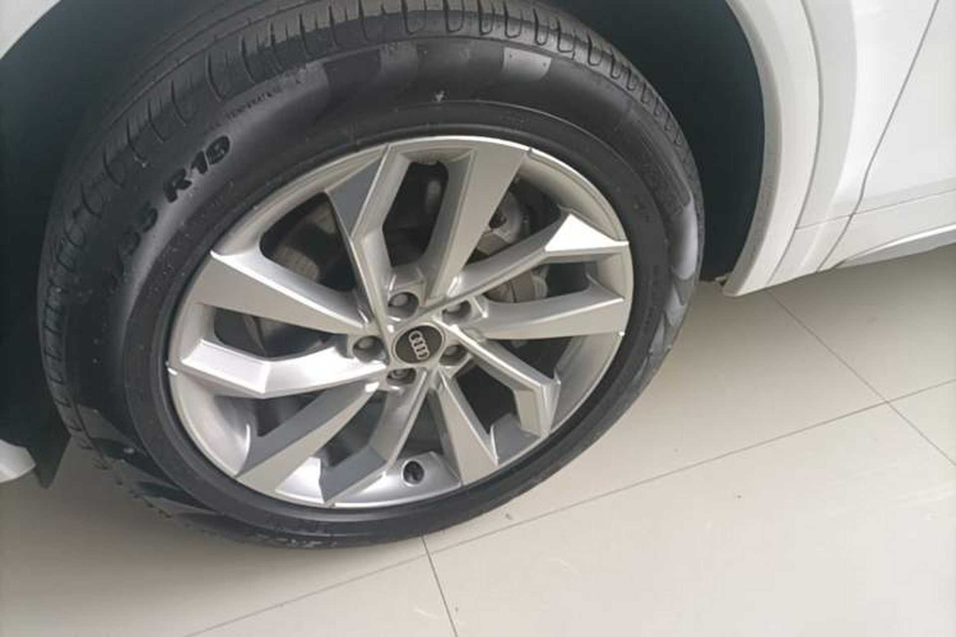 Used Audi Q5L 2022 40T Luxury Dynamic Model Exterior 4