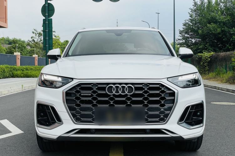 Used Audi Q5L 2022 40T Luxury Dynamic Model Exterior 4