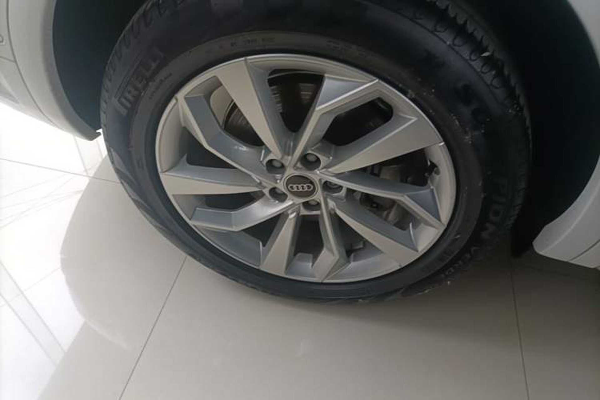 Used Audi Q5L 2022 40T Luxury Dynamic Model Exterior 5