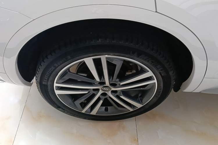 Used Audi Q5L 2022 40T Fashionable and Dynamic Model Exterior 5