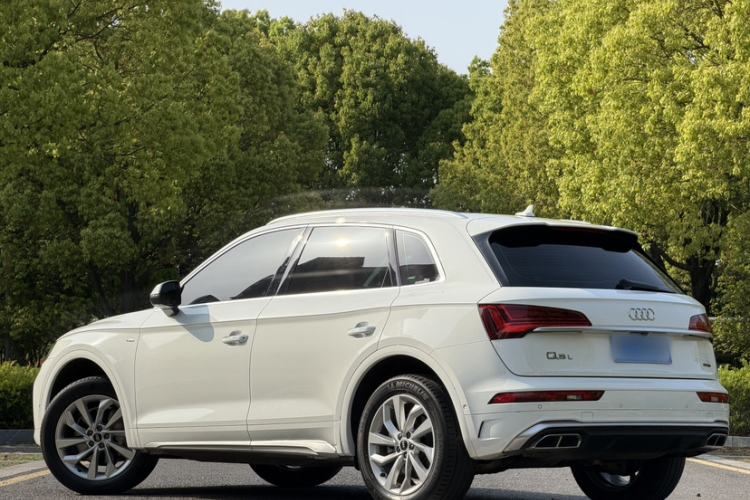 Used Audi Q5L 2022 40T Luxury Dynamic Model Exterior 9