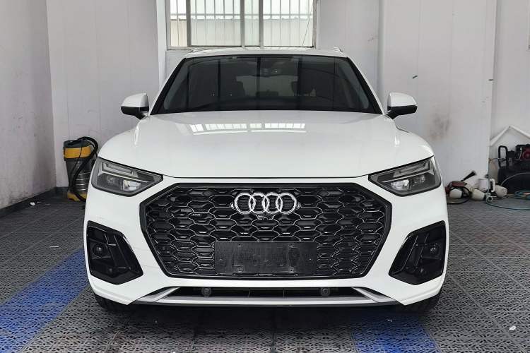 Used Audi Q5L 2022 40T Luxury Dynamic Model Front